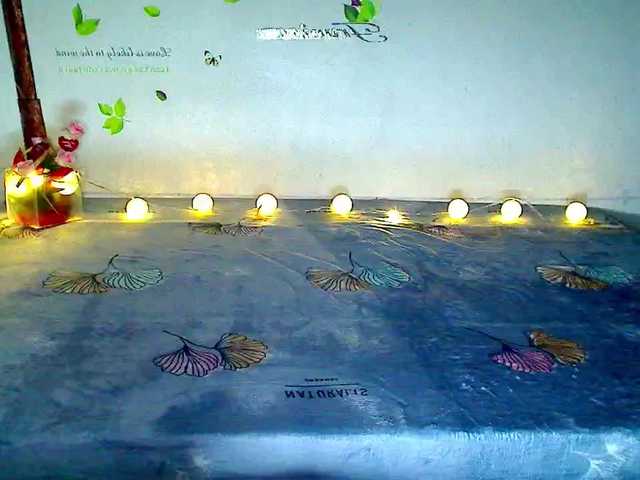 Franissa online show from May 17, 4:52 pm