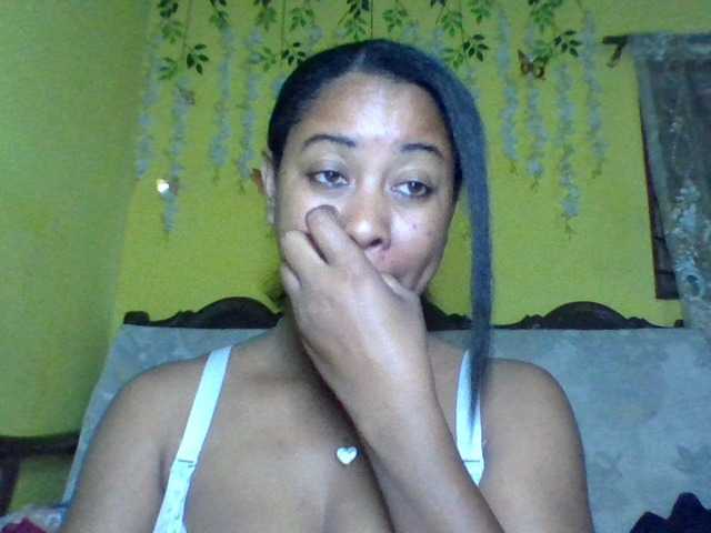 FredahSannie online show from July 12, 5:36 am