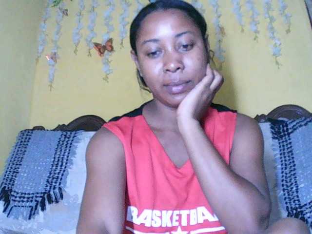 FredahSannie online show from July 15, 5:47 pm
