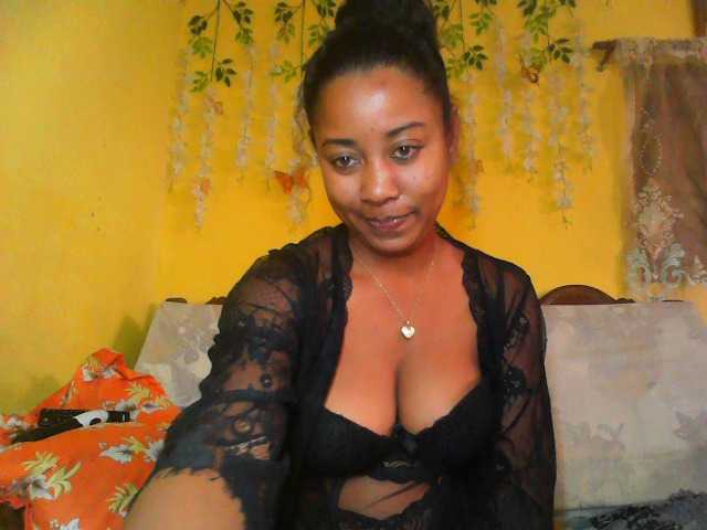 FredahSannie online show from July 17, 1:22 pm