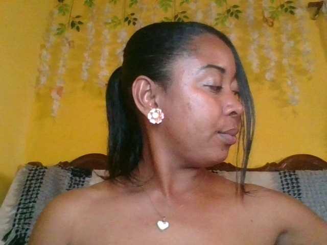FredahSannie online show from July 21, 1:02 pm