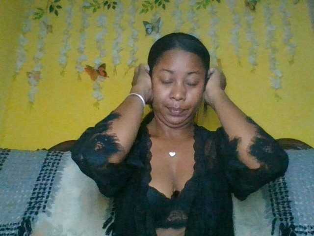 FredahSannie online show from July 22, 3:42 am
