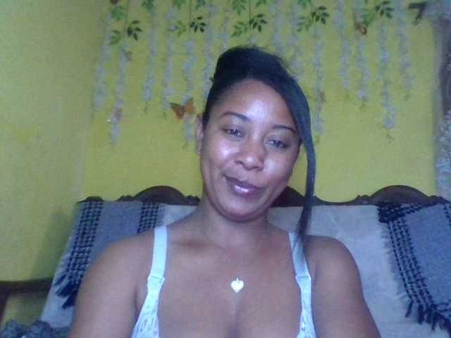 FredahSannie online show from July 23, 1:35 pm
