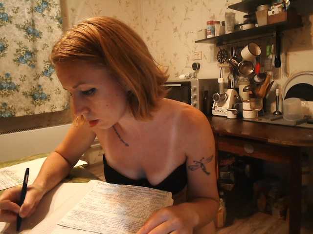 GLAMYR252 online show from August 10, 4:30 pm