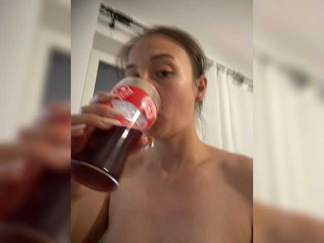 Gabriela2001-1 online show from August 5, 5:22 pm