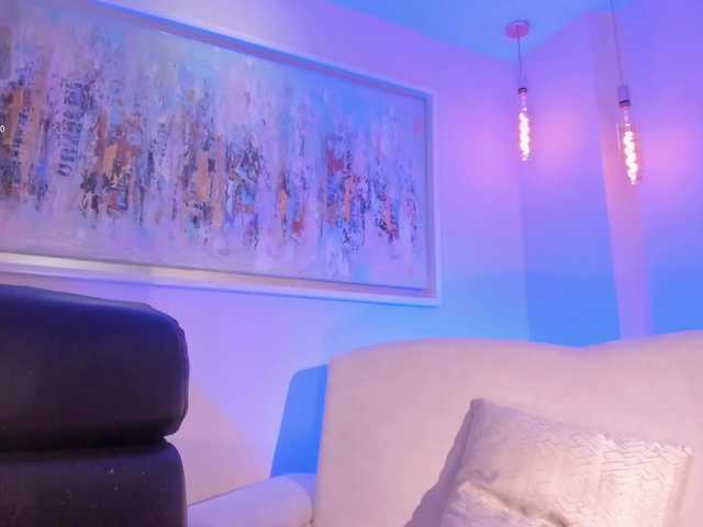 GabriellaLee online show from August 6, 5:23 pm
