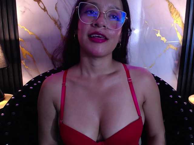 GagingBriana online show from August 13, 9:18 pm