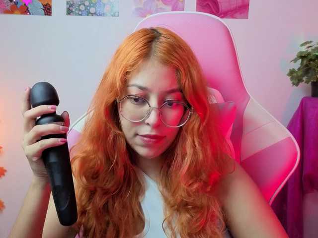Gigimoon online show from June 5, 11:10 pm