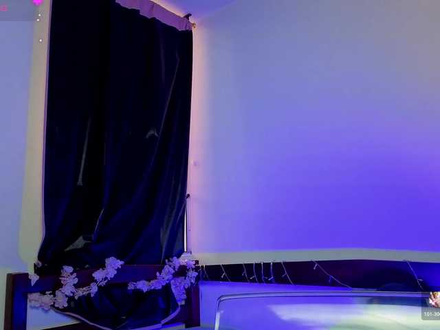 Gigimoon online show from June 27, 9:50 pm