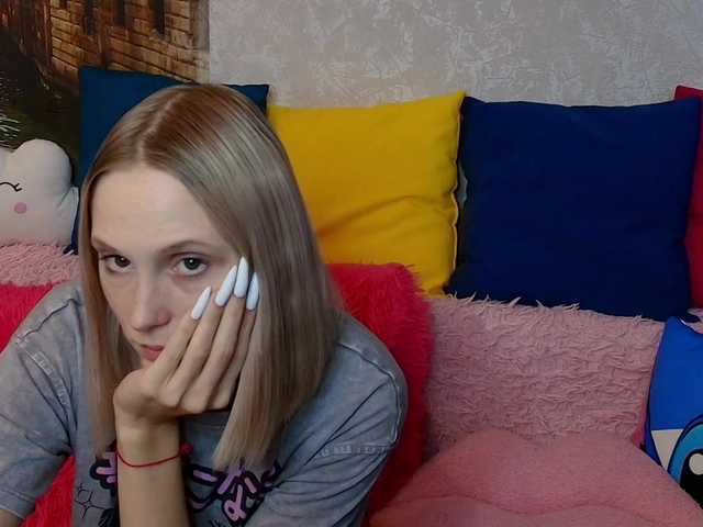 GinaGinaLove online show from August 10, 6:15 am