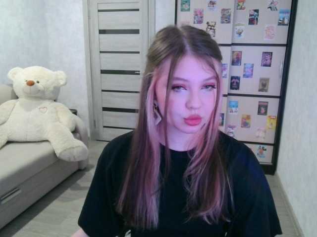 GinnyBlack online show from June 7, 7:08 pm