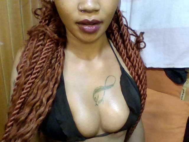 Girls-next-door online show from August 10, 4:30 pm