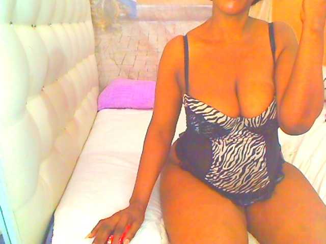 HOTLILLIE online show from August 9, 12:33 am