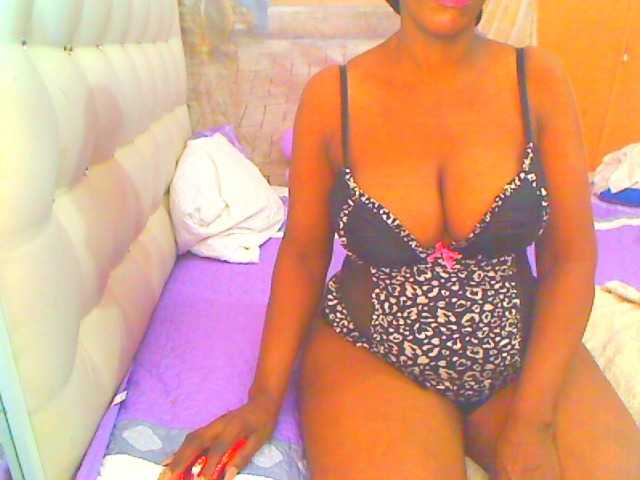 HOTLILLIE online show from August 9, 10:22 pm