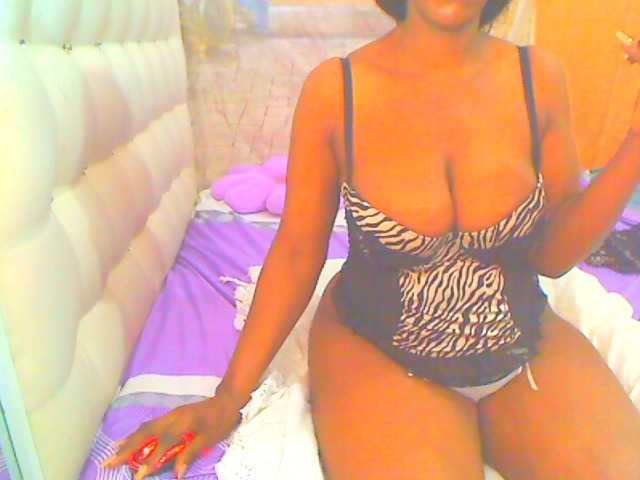 HOTLILLIE online show from August 12, 7:38 pm