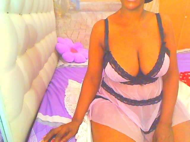 HOTLILLIE online show from August 13, 9:07 pm