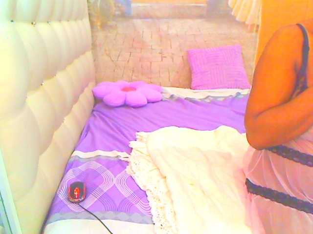 HOTLILLIE online show from August 13, 10:13 pm