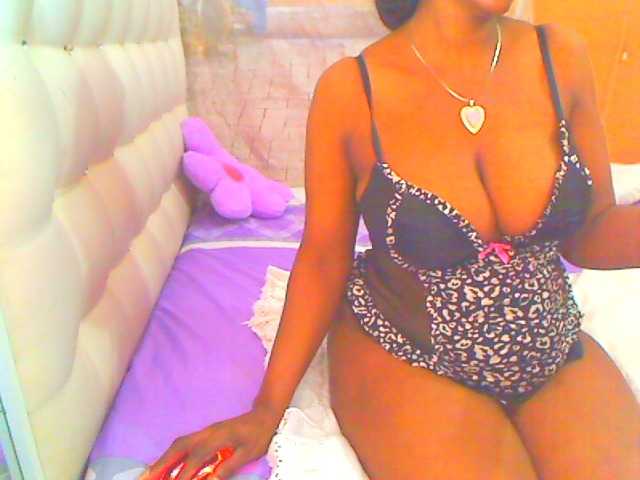 HOTLILLIE online show from August 15, 3:49 pm