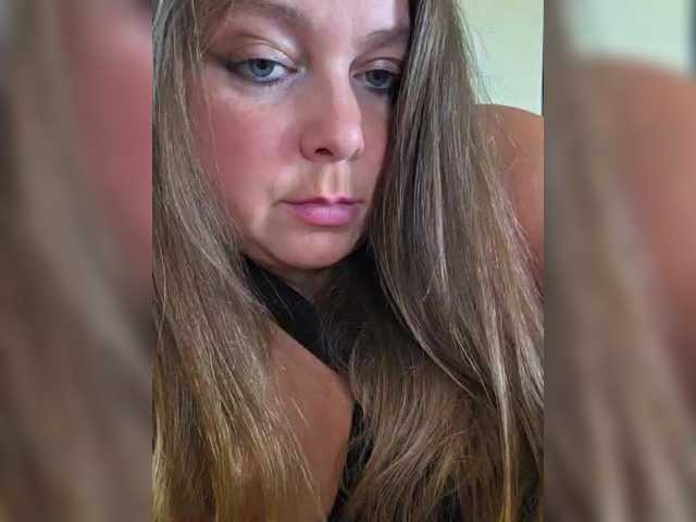 FLUFFY BEAUTY online show from August 13, 9:45 am