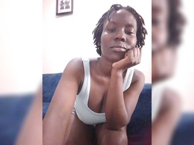 HalimaAnderson online show from August 5, 3:59 am