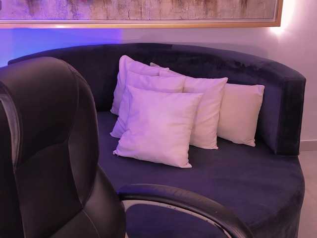 HannaConnor online show from August 8, 12:22 am
