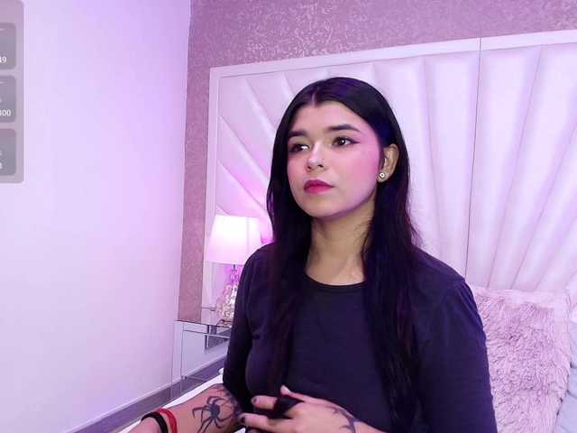 HannaEvans online show from August 13, 11:46 am