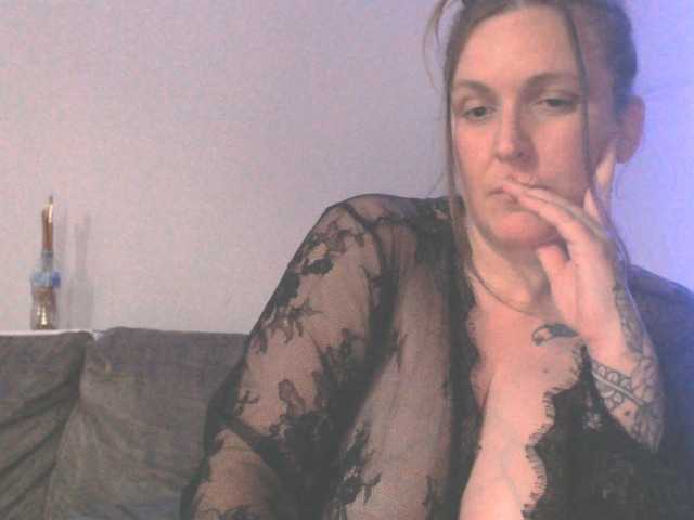 Harleyslut online show from July 6, 6:55 pm