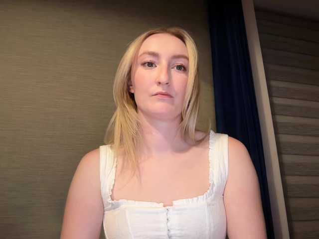 HazyLuna online show from July 30, 10:27 pm