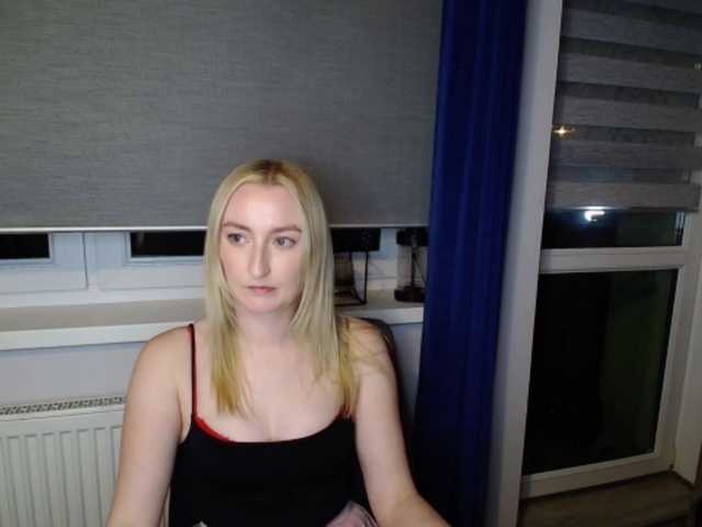 HazyLuna online show from August 7, 10:21 pm