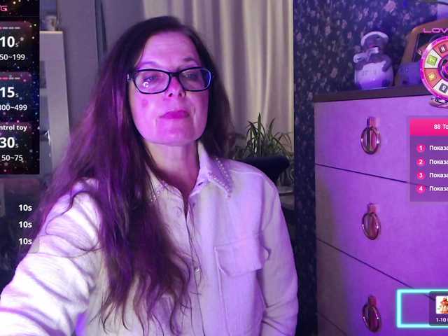 HelenBerg online show from August 12, 10:34 pm