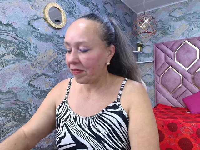 Helena-Rosse01 online show from August 10, 8:10 pm