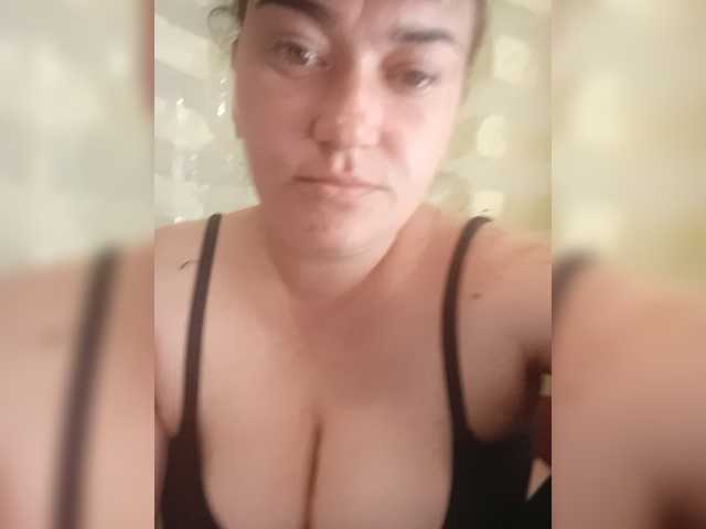 HollyLaBerry online show from July 10, 7:58 am