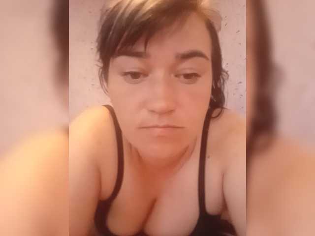 HollyLaBerry online show from July 18, 9:32 am