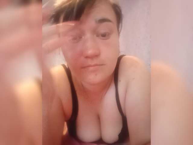 HollyLaBerry online show from July 22, 5:43 am