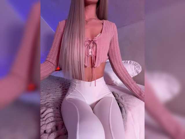 HollyPolly111 online show from August 13, 9:45 am