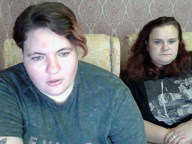HollyXEva online show from August 1, 5:52 pm