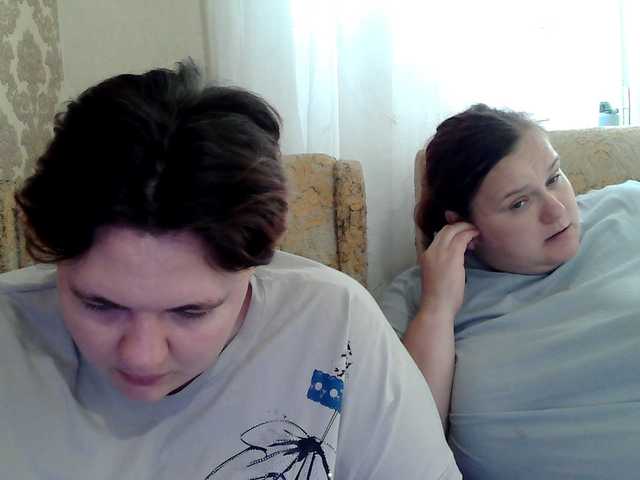 HollyXEva online show from August 13, 11:35 am