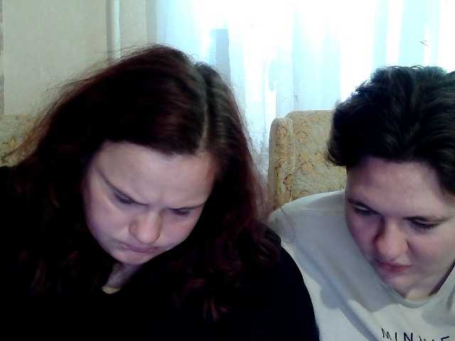 HollyXEva online show from August 15, 9:02 am