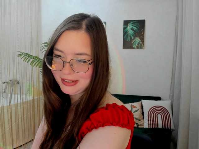 HoneyGlow online show from July 12, 7:58 am