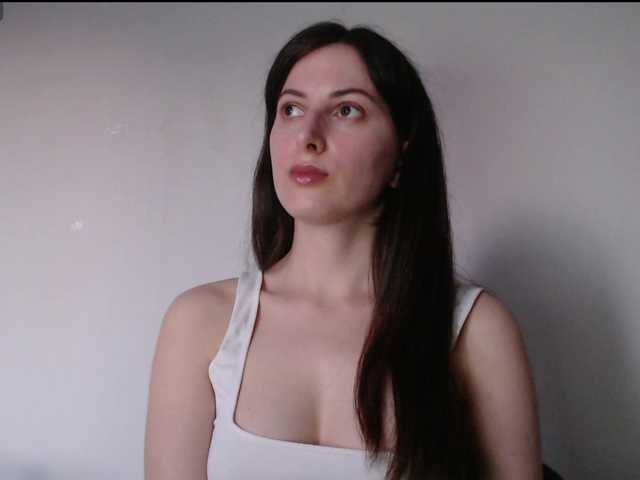 Hot-lina online show from May 17, 7:15 pm