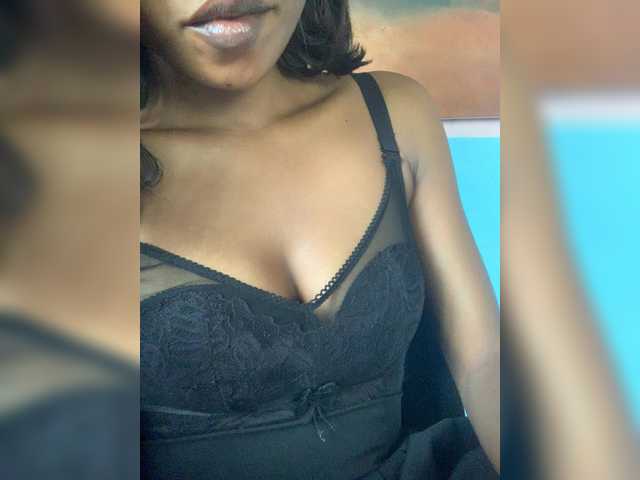 HotEbonyGirl online show from August 22, 11:38 am