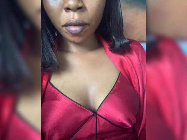 HotEbonyGirl online show from August 24, 1:18 pm