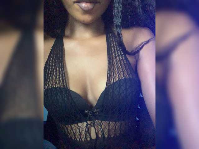 HotEbonyGirl online show from August 31, 4:19 pm