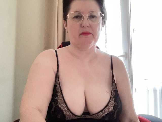 HotMilfPussy online show from August 3, 4:14 pm