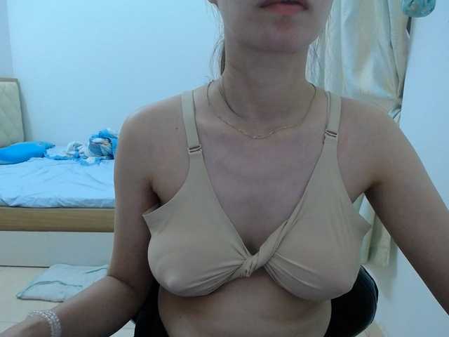 HotQueen93 online show from August 3, 1:01 am