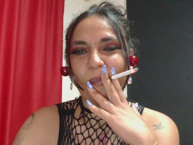 HotVenesse online show from June 20, 7:25 pm