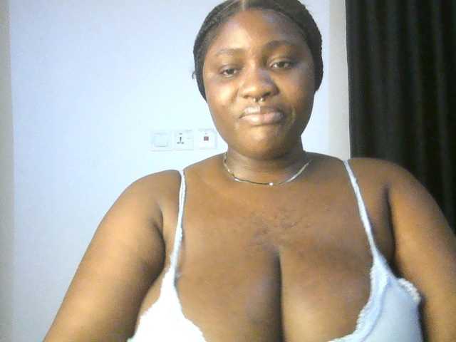 Hotchocolatee191 online show from August 2, 12:12 pm