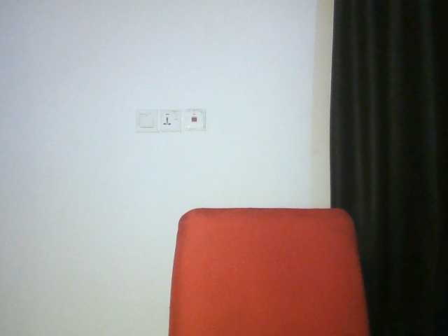 Hotchocolatee191 online show from August 13, 11:52 pm