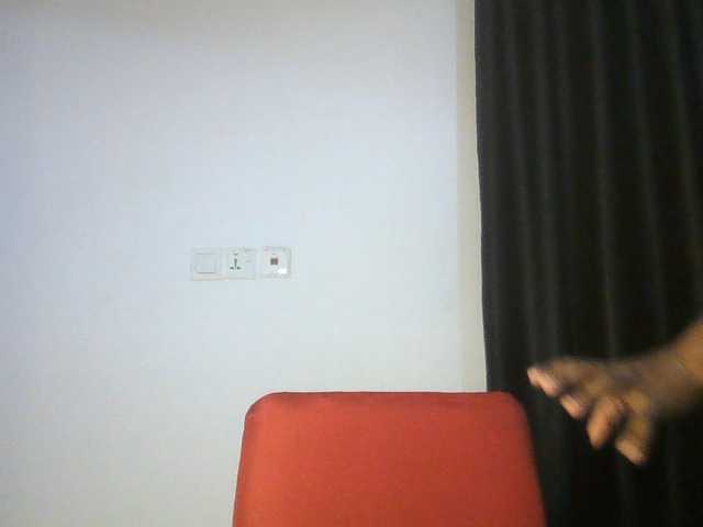 Hotchocolatee191 online show from August 14, 10:02 pm