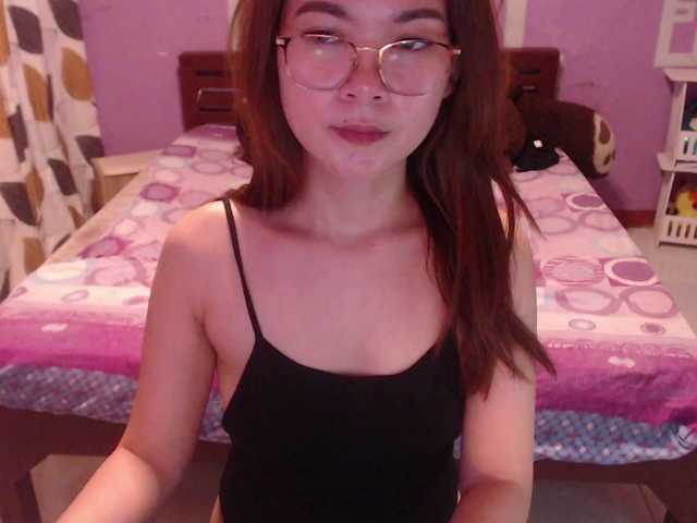 HottieAnne online show from March 8, 5:26 am